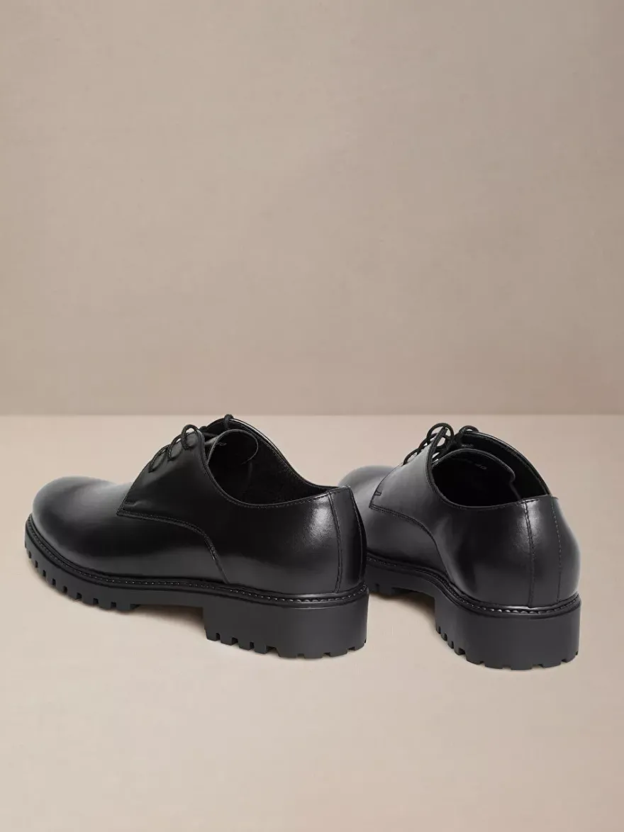 Bytom SKÓRZANE BUTY LUKUMIETIS Outlet
